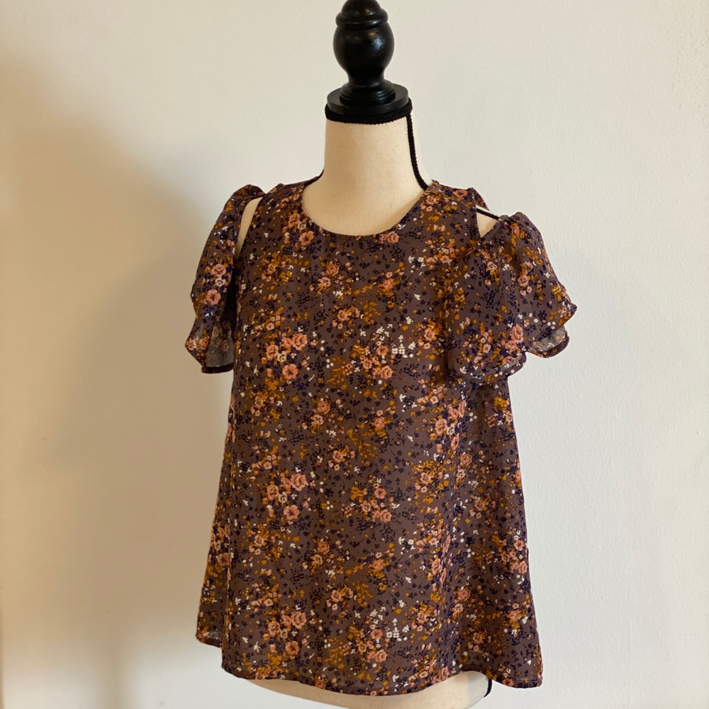 Flower top - Picture 2 of 3